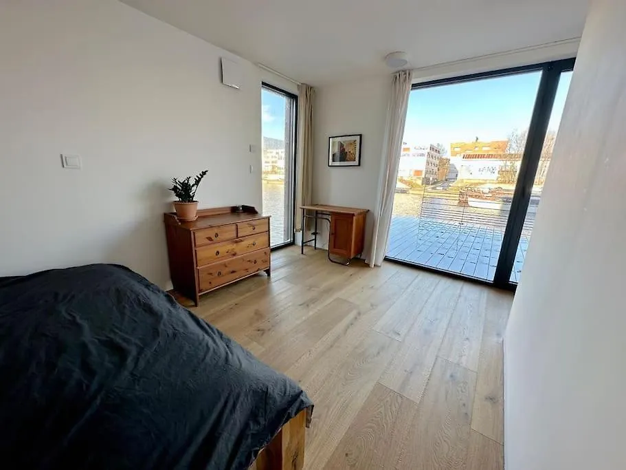 Vila One Of The Kind Prague Houseboat Experience +Boat